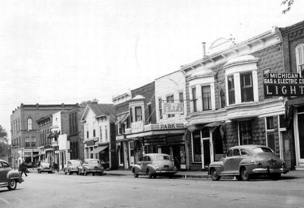 Park Theatre - Old Post Card View (newer photo)
